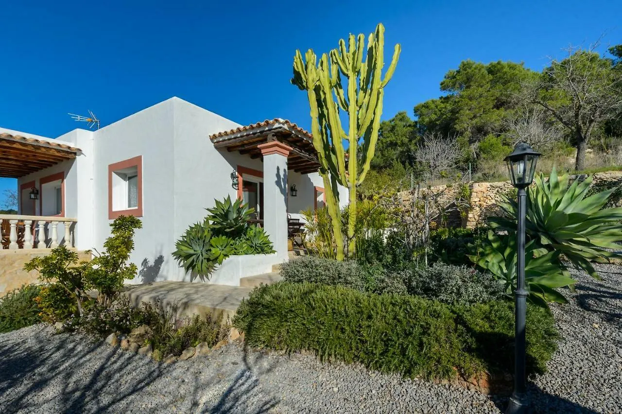 Villa Can Ameler Sant Carles de Peralta